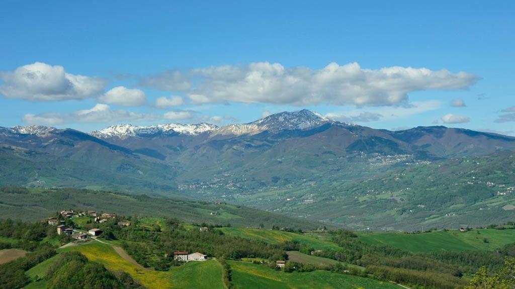 Locanda Del Sole Hotel Montese Exterior photo